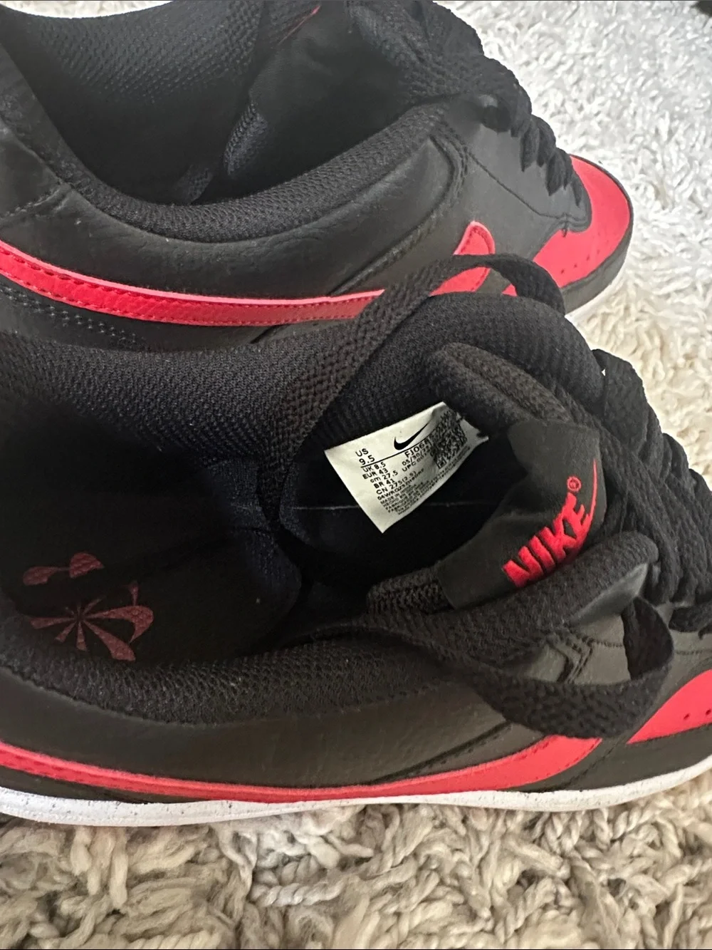 Nike Court Vision Low Shoe Black Red